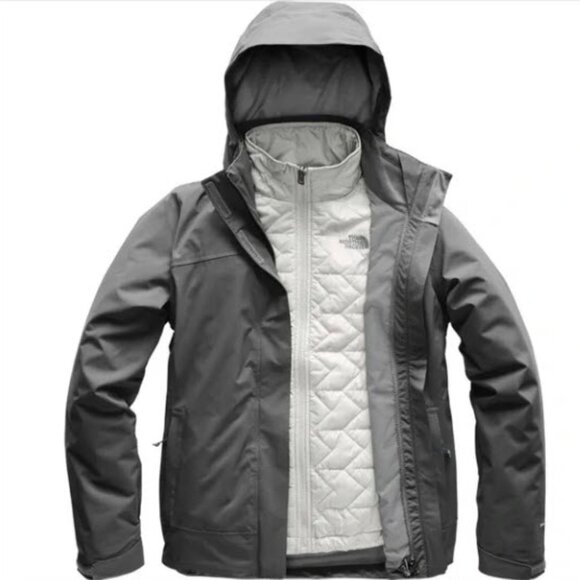 The North Face Jackets & Blazers - The North Face Women's Carto Triclimate 3-in-1 Jacket Vanadis Grey/White